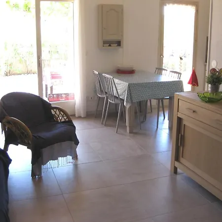 T4 Mezzanine Climatisee Avec Parking, Proche Et Port A Saint-cyprien - Fr-1-793-28 Saint-Cyprien (Pyrenees-Orientales)